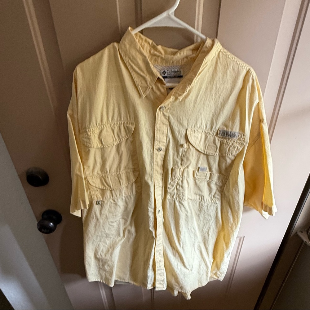 Columbia PFG Mens XXL Fishing Shirt Button Up Short Sleeve yellow.
